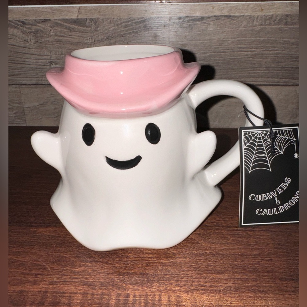 Super cute 🥰 Halloween Ghost 👻 Mug with Pink cowgirl hat 🤠 - New